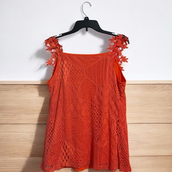Chicme Orange Lace Tank Top Size Large Floral Shoulder Lined Flowy Summer V-Neck - Picture 3 of 5